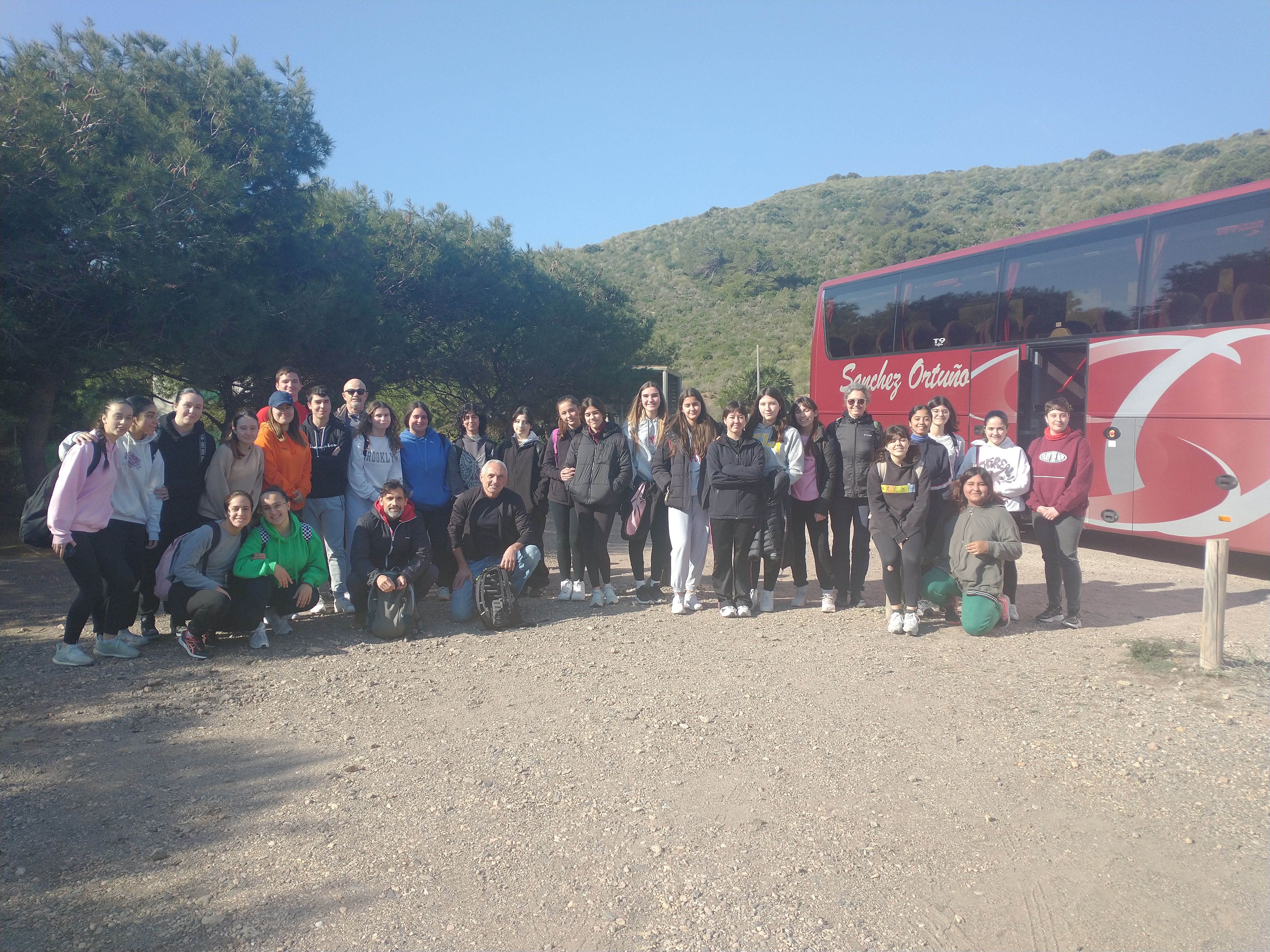 foto: Charla sobre economía circular y salida a playas para la recogida de basuras