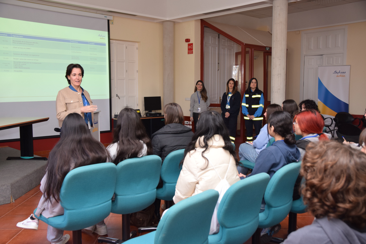 foto: Ingenieras de SABIC despiertan vocaciones en el programa Quiero ser ingeniera UPCT
