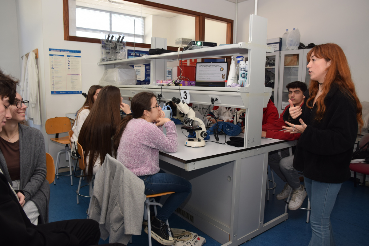foto: Preuniversitarios de Águilas, Mazarrón, Alguazas y La Alberca participan en los talleres de las Rutas Biotecnológicas